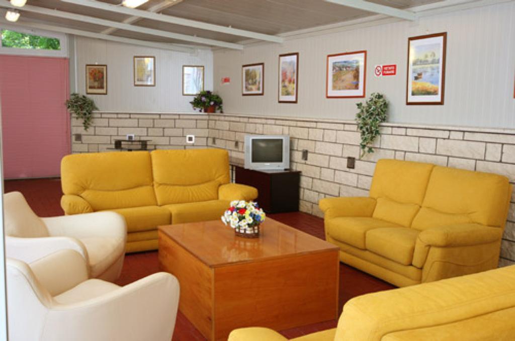 Hotel Parigi Римини Экстерьер фото